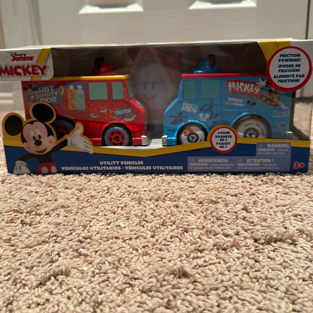 DISNEY JUNIOR MICKEY UTILITY VEHICHES